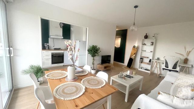 Appartement T2 à vendre - 2 pièces - 46 m2 - St Jacques De La Lande - 35 - BRETAGNE