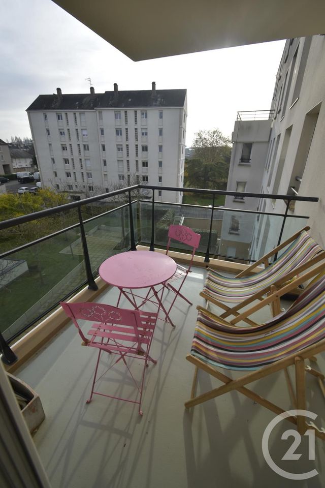 Appartement T2 à louer - 2 pièces - 37,74 m2 - Laval - 53 - PAYS-DE-LOIRE