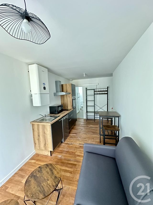 Appartement Studio à louer - 1 pièce - 21,70 m2 - Laval - 53 - PAYS-DE-LOIRE