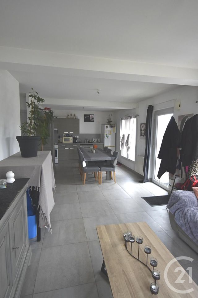 Appartement T3 à louer - 3 pièces - 56,78 m2 - Laval - 53 - PAYS-DE-LOIRE