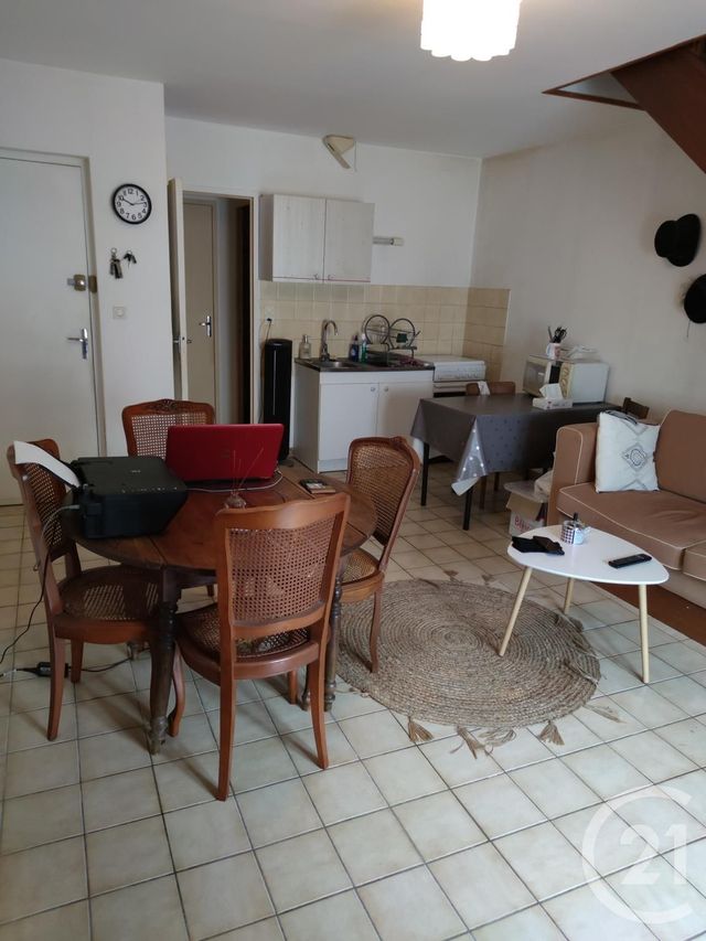 Appartement à louer - 3 pièces - 51,27 m2 - Evron - 53 - PAYS-DE-LOIRE